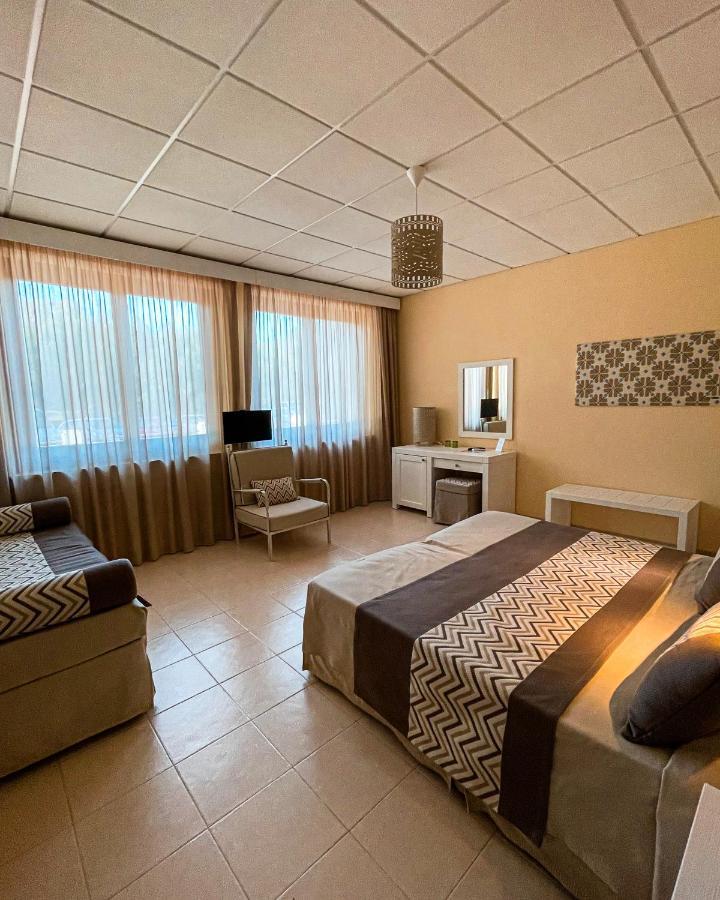 Hotel Lido Beach Phg Oristano Exterior foto